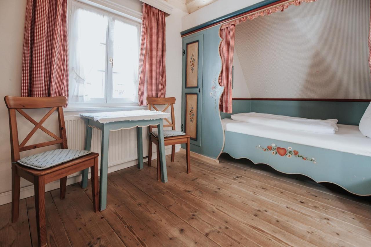 Hotel Boutique Am Rathaus - Reblaus 3*